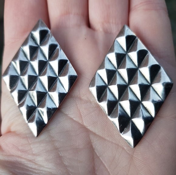 Vintage Punk Studded Industrial Avant-garde Steel Earrings - Picture 2 of 4